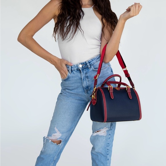 TORY BURCH BRANDNEW GORGEOUS BARREL BAG🎉 - Picture 3 of 7